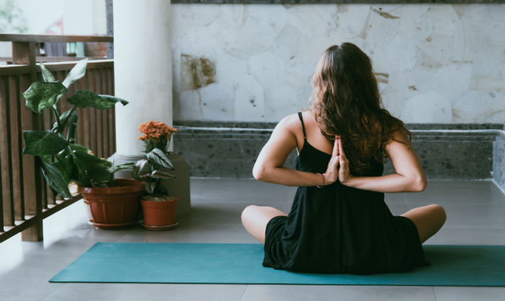 Workplace Yoga Can Reduce Sick Days